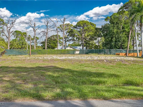 7144 Vassar Dr, Fort Myers, FL 33908