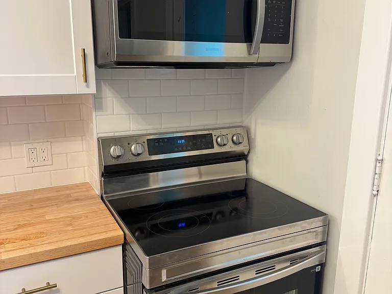Brand new stove and microwave