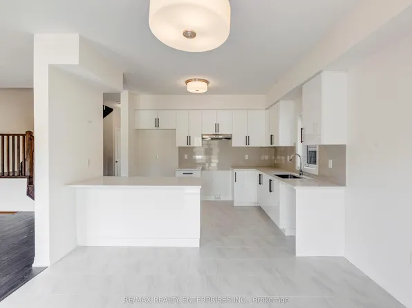 3006 Sandy Acres Ave, Severn, ON L3V 8P8