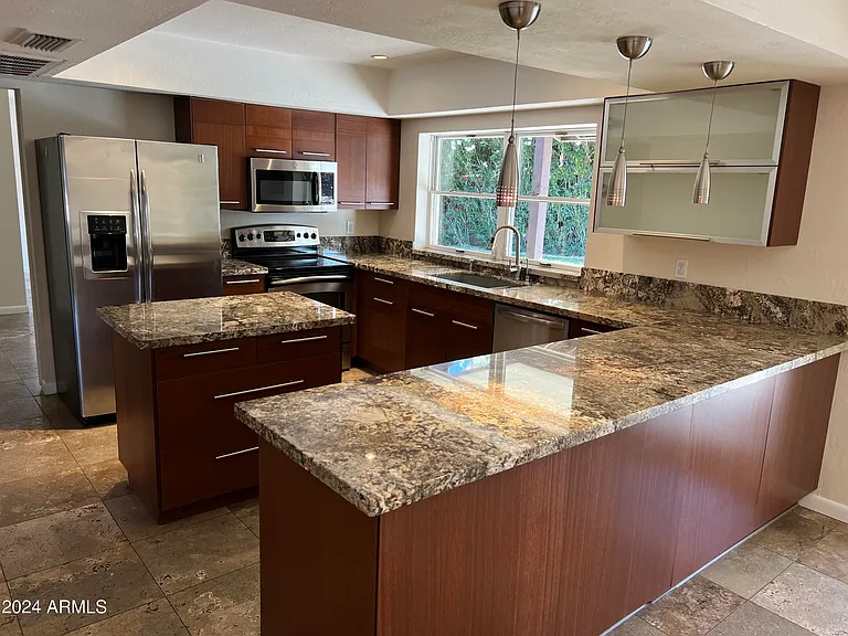 4539 E Karen Dr — Photo 17