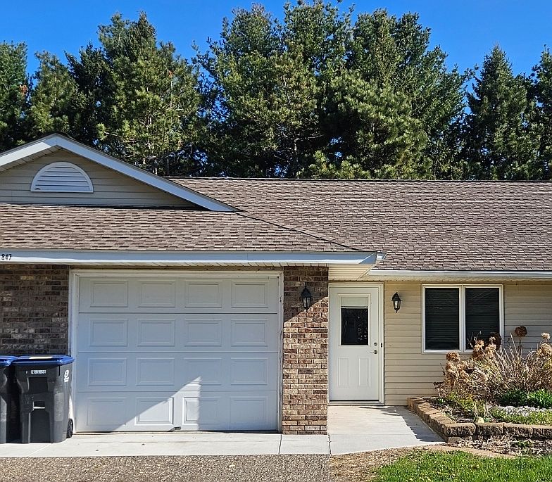 1st image of 847 Highview Dr #B