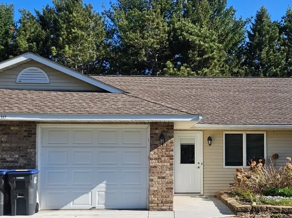847 Highview Dr #B, New Richmond, WI 54017