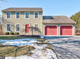 529 S Meadow Ln, Hummelstown, PA 17036