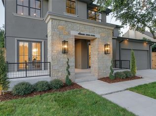 1109 Belford Ave, Nichols Hills, OK 73116