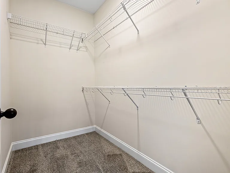 229 Starr Cir — Photo 7