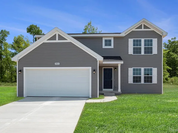 209 Wildflower Dr, Hillsdale, MI 49242