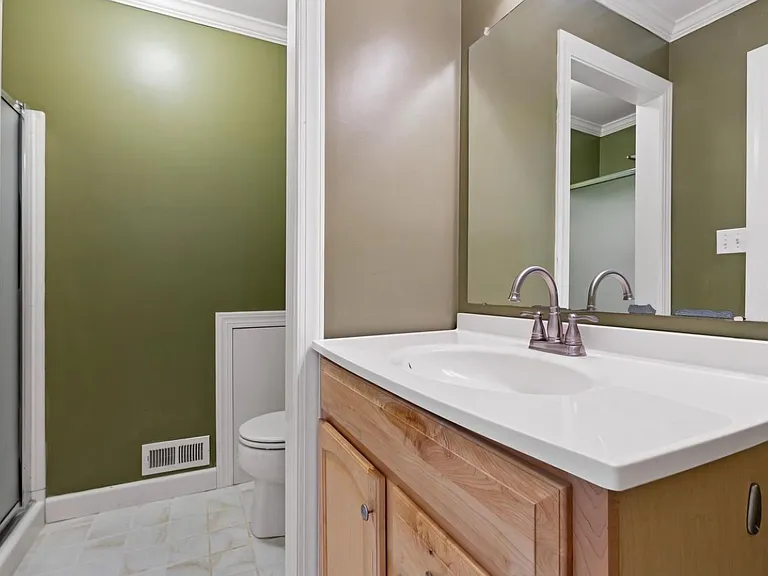 108 Richards Ln — Photo 15