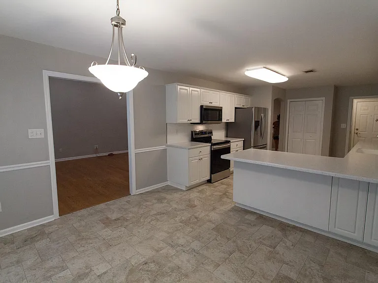 318 Vanderbilt Dr — Photo 11