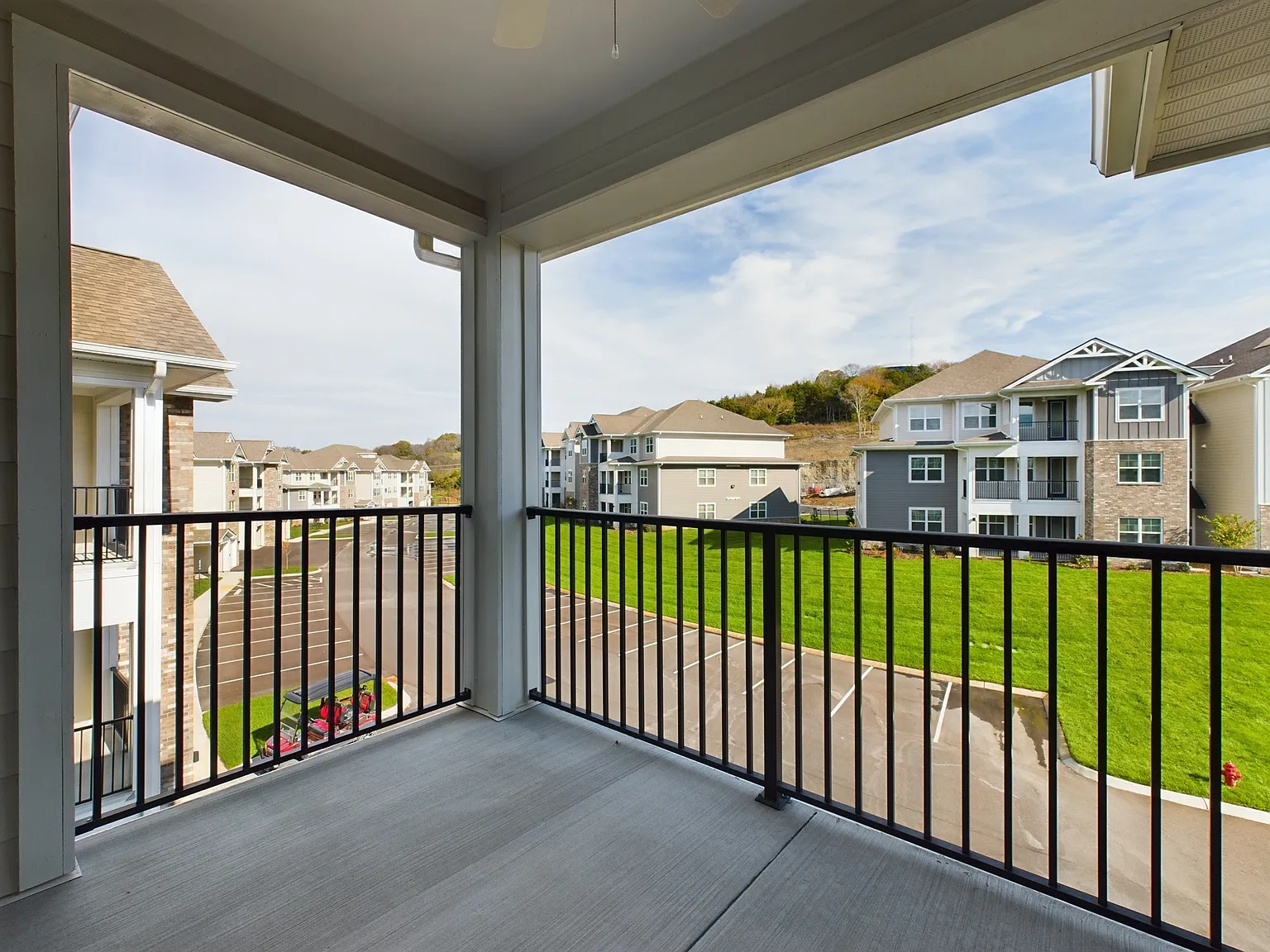 1 bed, 833 sqft, $1,419 — Photo 4
