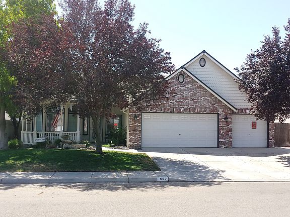 3rd image of 957 W Cinnamon Ave