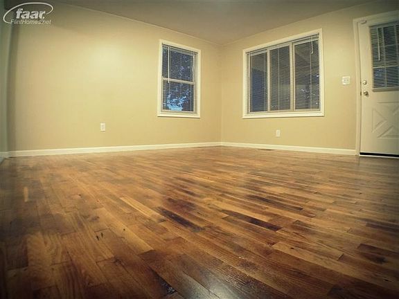 4th image of 3347 Ellis Park Dr