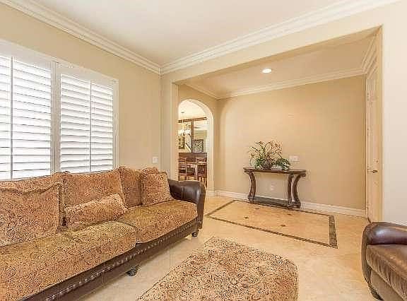 5th image of 392 Twilight Ct
