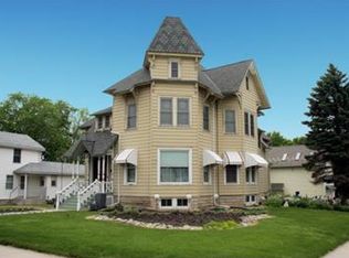 105 W Church St, Oakfield, WI 53065