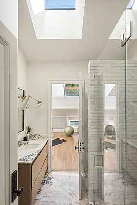 Sold by Corcoran | media 21