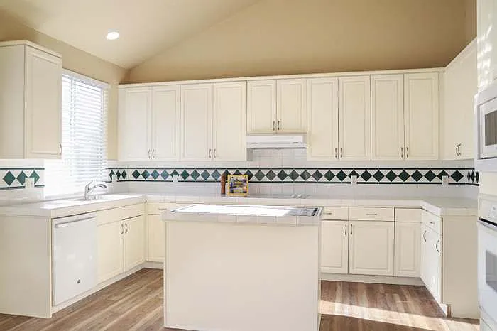 5745 W Decatur Ave — Photo 10