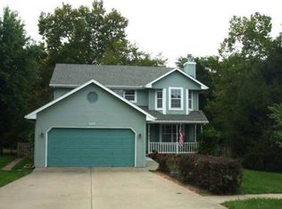 625 Brook Meadow Rd, Lansing, KS 66043