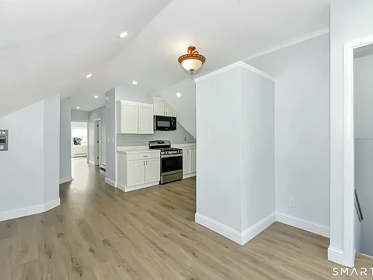 463 Wilmot Ave #3 — Photo 5