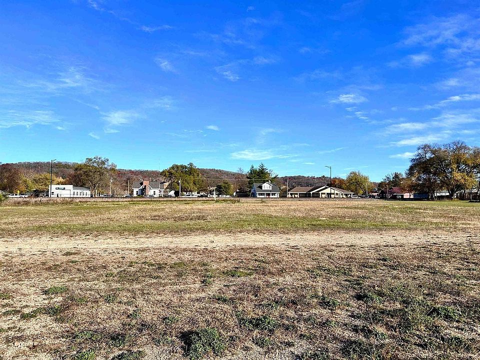 1st image of 1.25 acres Mooney Street
