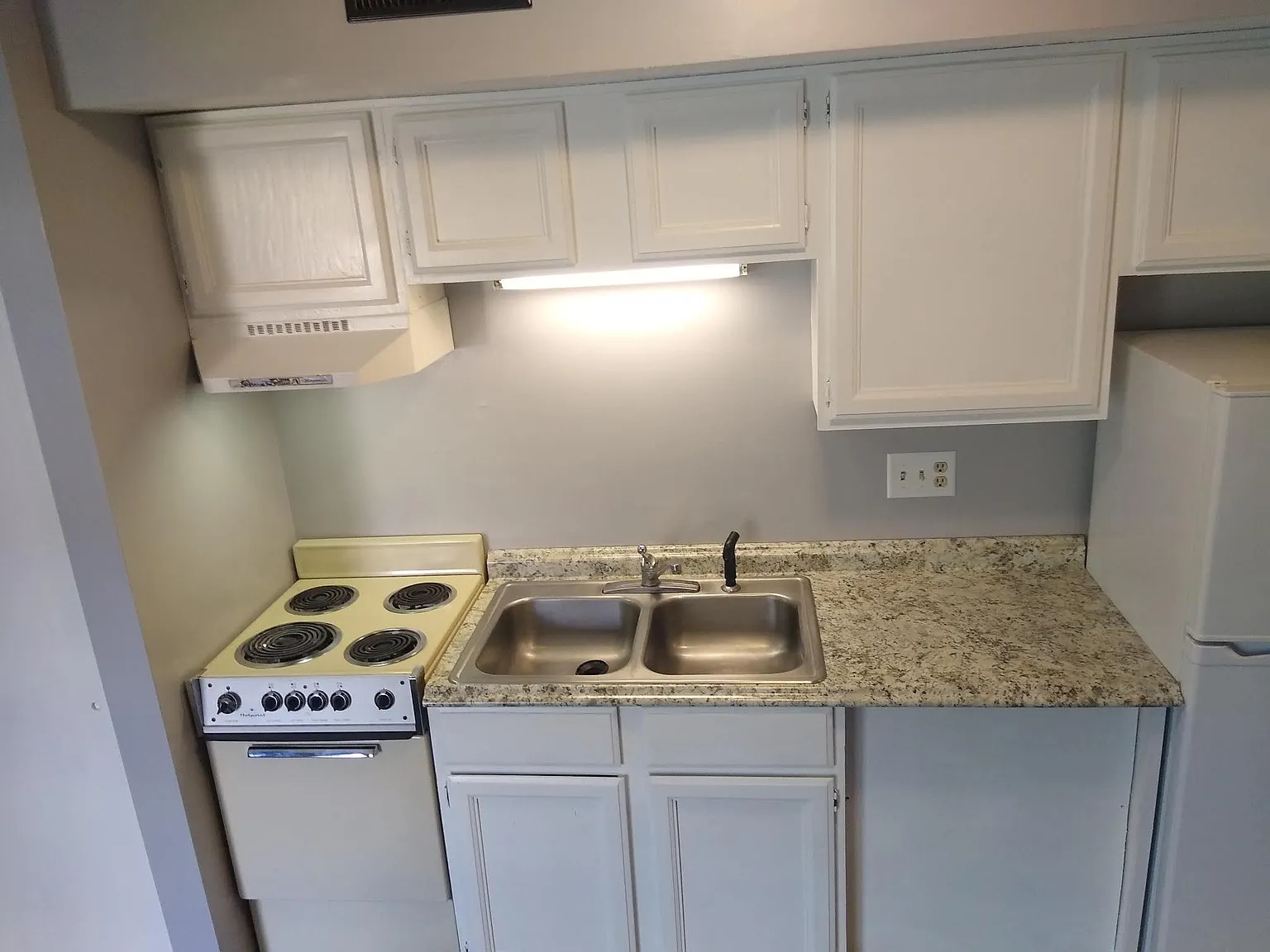 1062 Brandywine Blvd — Photo 2