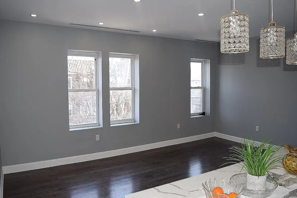 1364 East 38th Street — Photo 3