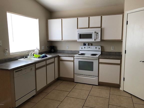 4th image of 11530 W Laurel Ln