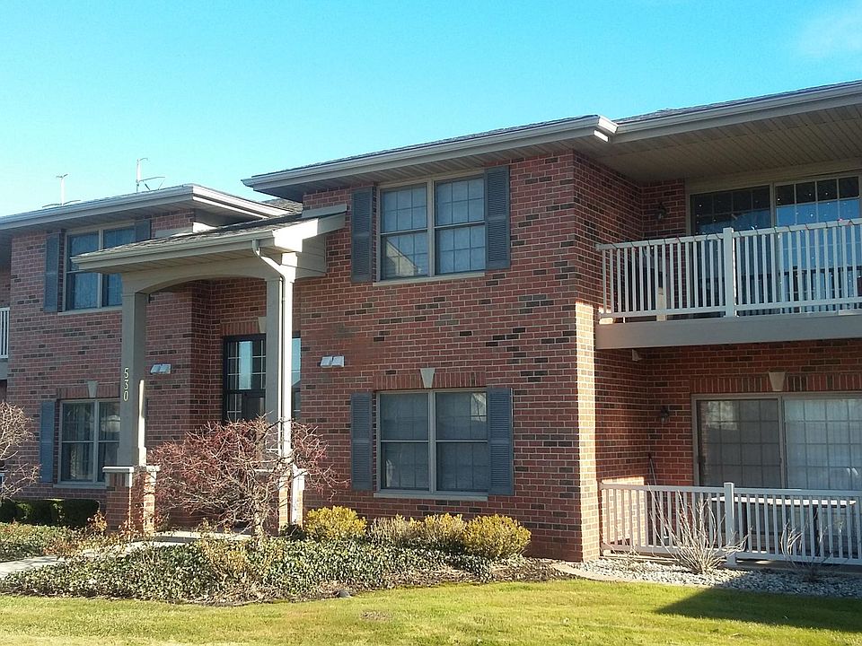2nd image of 530 Cambridge Ct Unit 1-B