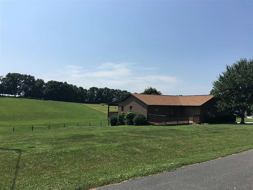 1st image of 101 Cherry Ln