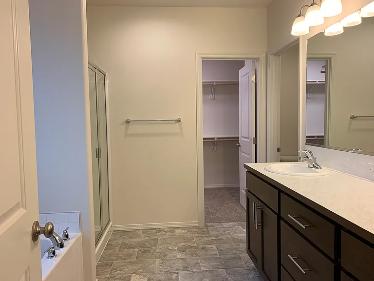 2417 Imperial Dr NW — Photo 14