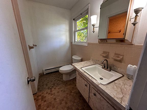 4th image of 4 Arthur Rd