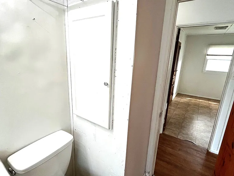 1620 Melrose Dr — Photo 9