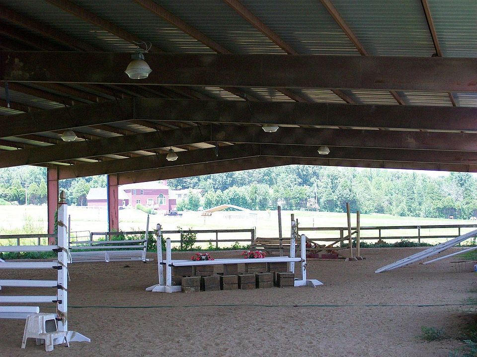 covered/lighted arena