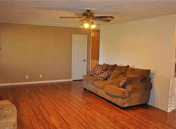 4th image of 4312 Woodland Park Dr