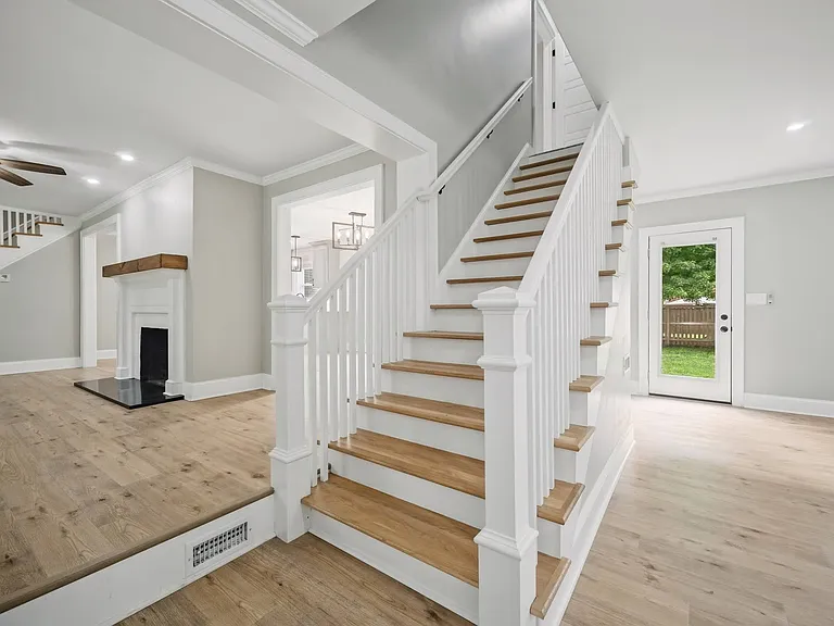 6048 River Rd — Photo 10