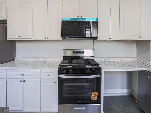 5th image of 304 S Franklintown Rd