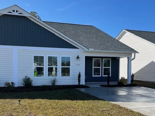 704 Discovery Cove, Newport, NC 28570