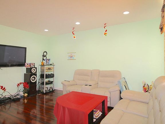 4th image of 3936 Homepark Ct