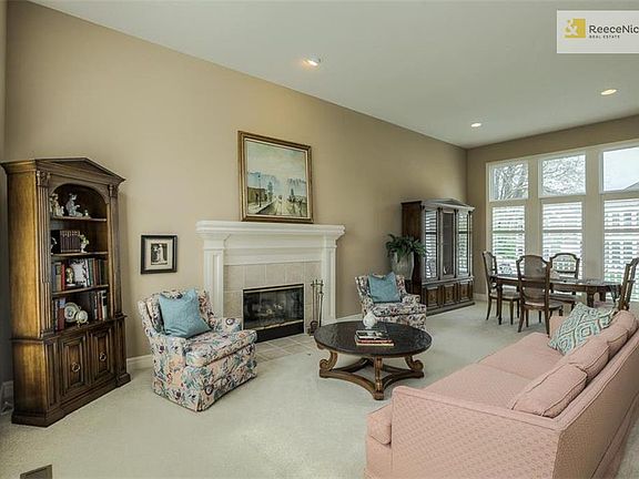 4th image of 13318 Pennsylvania Ct