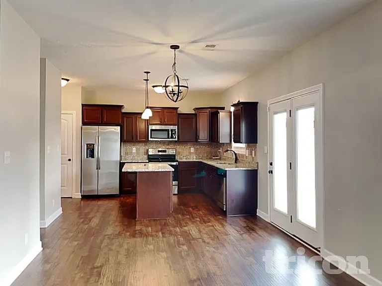 3772 Windhaven Dr — Photo 6