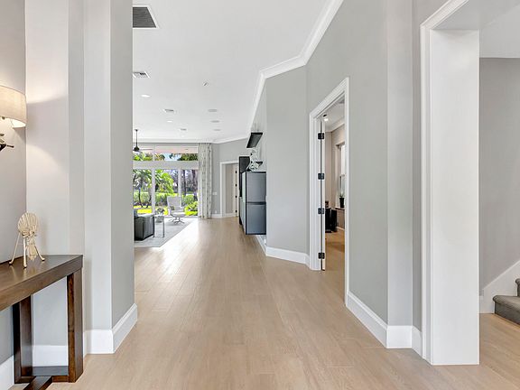 5th image of 7923 Villa D Este Way