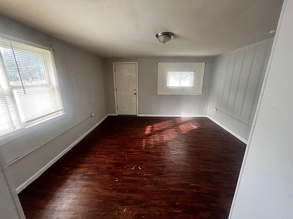 4th image of 9030 Midland Blvd
