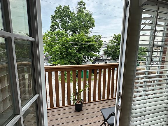 5th image of 2118 Acklen Ave APT 12