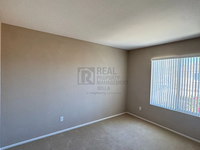 756 Conlon Dr — Photo 41