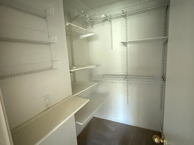 282 Oak Briar Ct — Photo 17