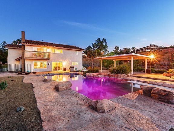 Great yard for entertaining