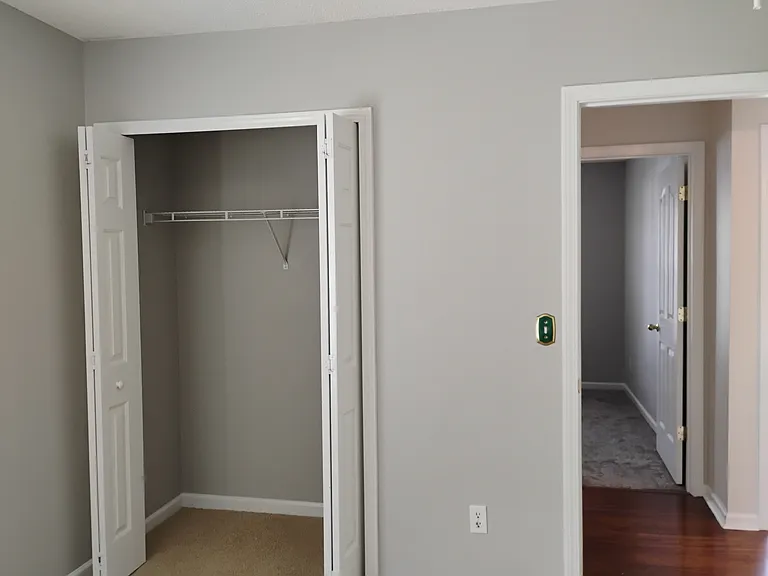 734 Waterbrook Ln — Photo 8