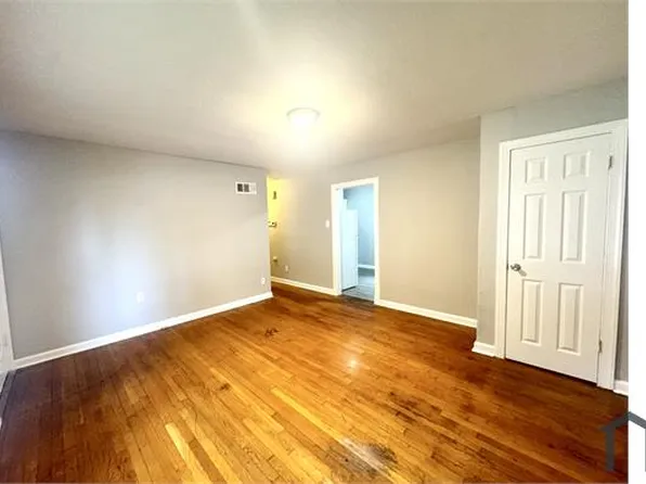 1114 Maple Ave, Saint Louis, MO 63138