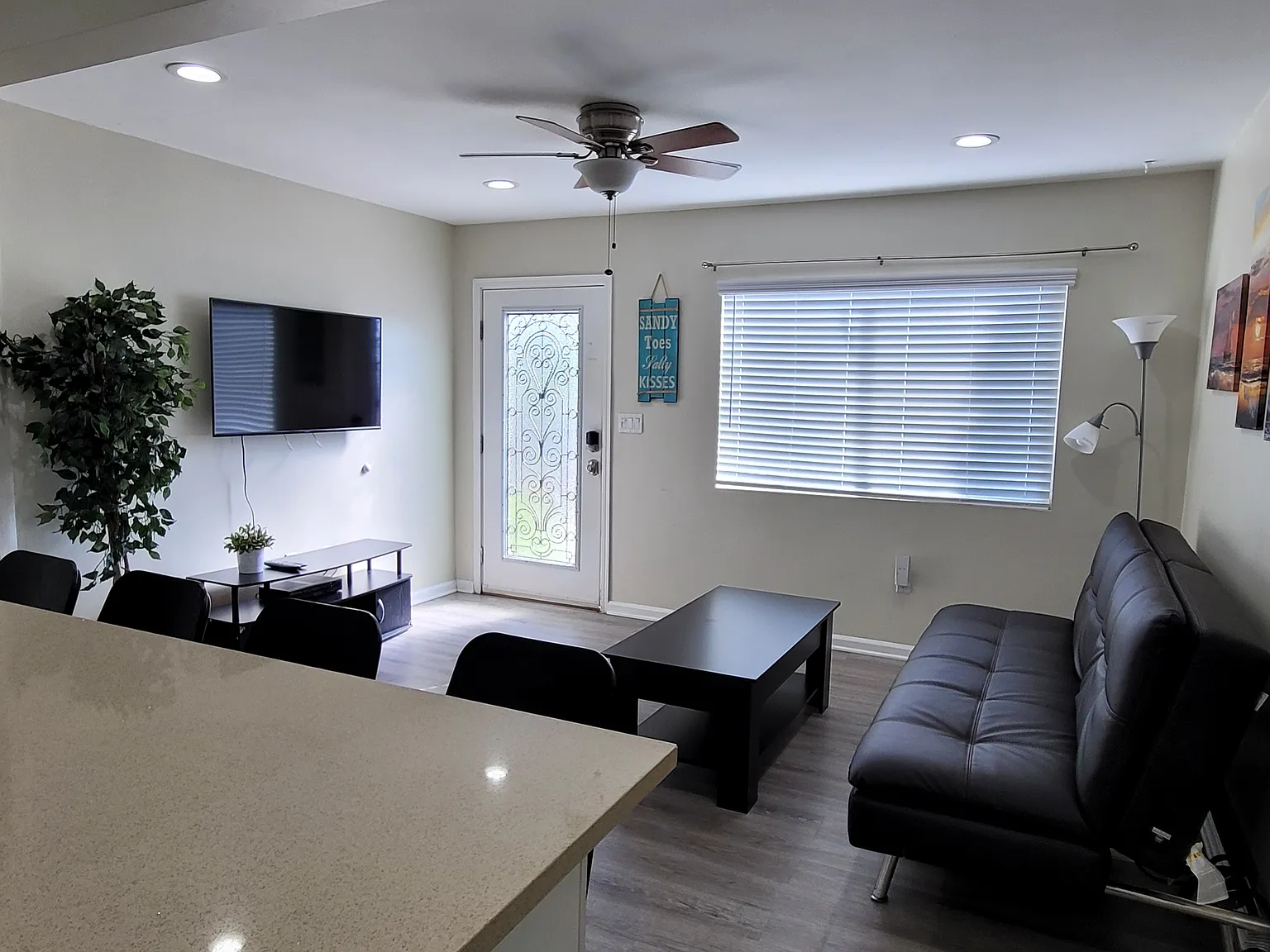 1440 Sunset Cliffs Blvd — Photo 3