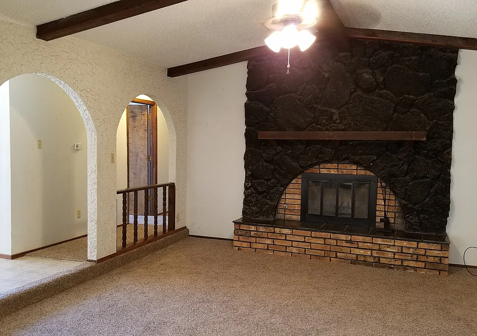 Home Near Mall — Photo 4