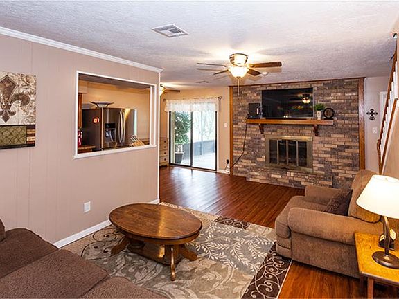 5th image of 1009 Sunset Cir