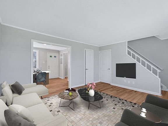 Spacious 3BR Townhome Living & Dining Area